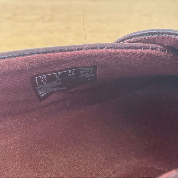 Clarks Collection Deep Red Loafer Slide On Shoes Size 6 - Picture 6 of 7